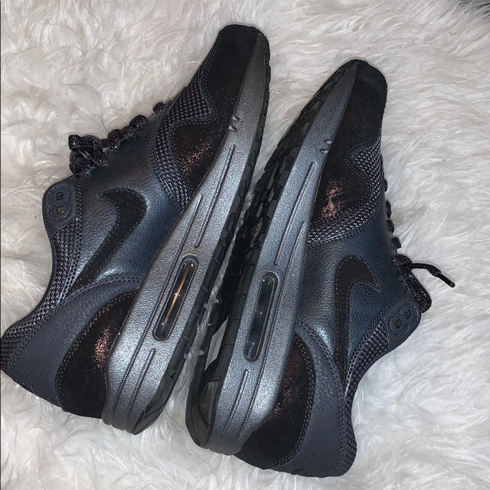 Black womens Nike’s great condition rare super